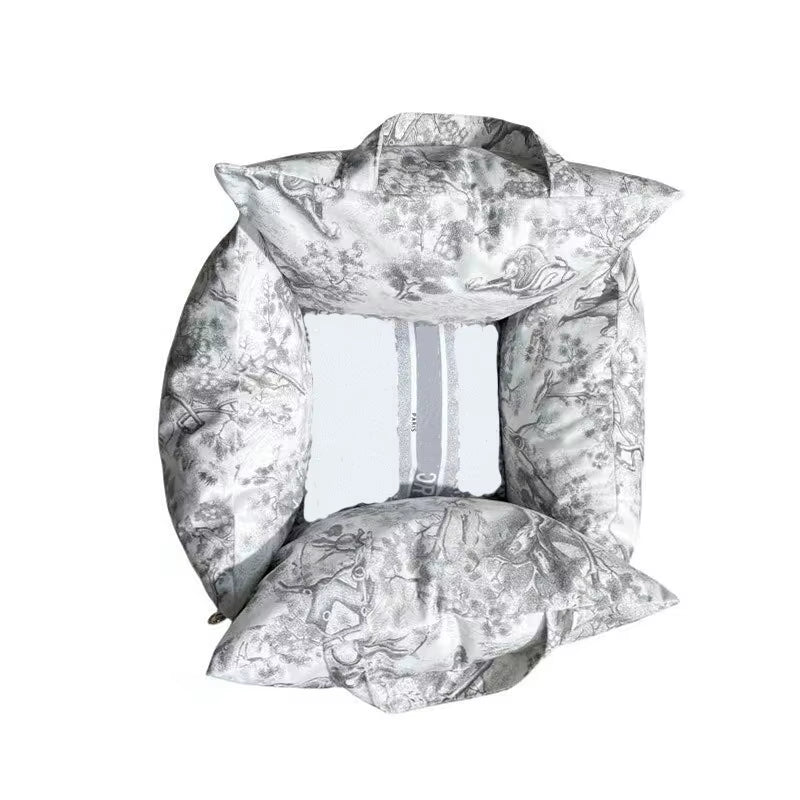 Dog Car Seat Bed for Small Pets Teddy Schnauzer Chihuahua Travel Car Mat Animal Carriers Dogs Cats Sofa Travel Mattress for Pets